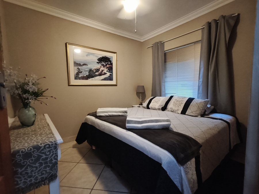2 Bedroom Property for Sale in Jeffreys Bay Central Eastern Cape